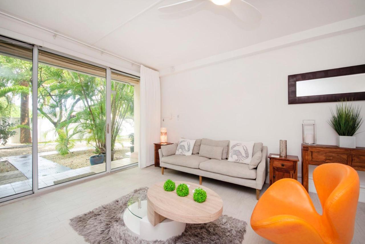 Beach Living At Island Pine Villas Blse George Town Exterior photo